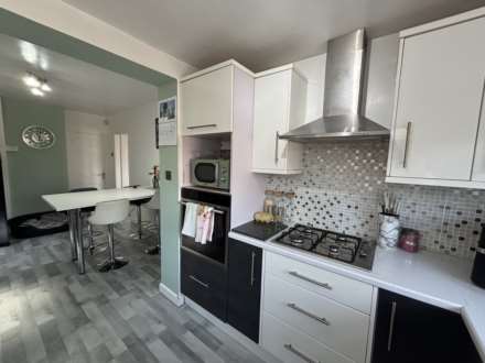 62 Cathedral Road, Chadderton, OL9 0RP, Image 3