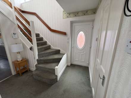 5 Larchwood, Oldham, OL9 9TD, Image 2