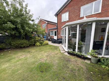 5 Larchwood, Oldham, OL9 9TD, Image 33