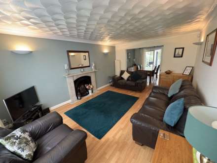 5 Larchwood, Oldham, OL9 9TD, Image 5