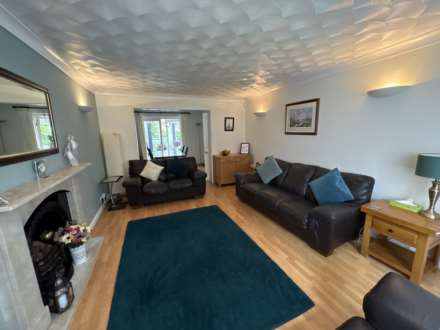 5 Larchwood, Oldham, OL9 9TD, Image 6