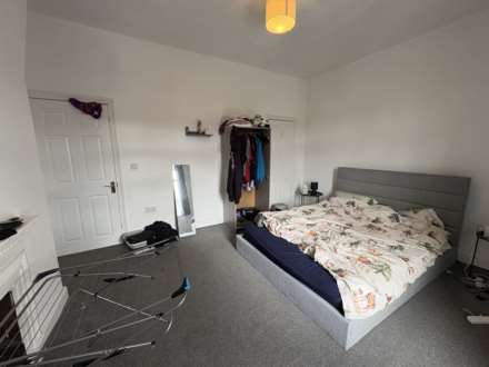 994 Middleton Road, Chadderton, OL9 9SA, Image 15
