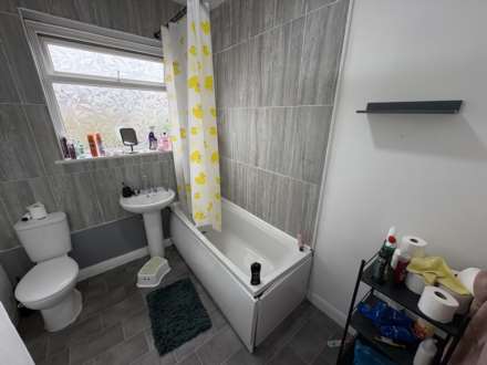 994 Middleton Road, Chadderton, OL9 9SA, Image 21