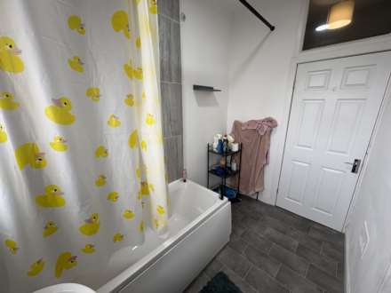 994 Middleton Road, Chadderton, OL9 9SA, Image 22