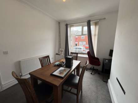 994 Middleton Road, Chadderton, OL9 9SA, Image 3