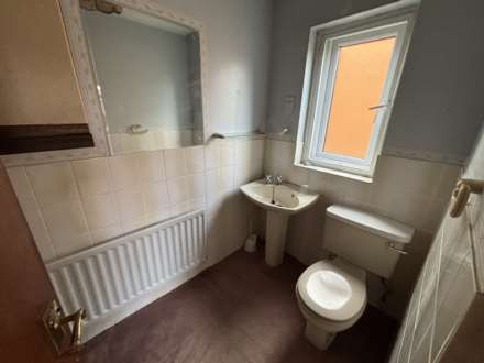 Birchwood, Oldham, Image 17