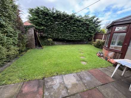 Birchwood, Oldham, Image 25