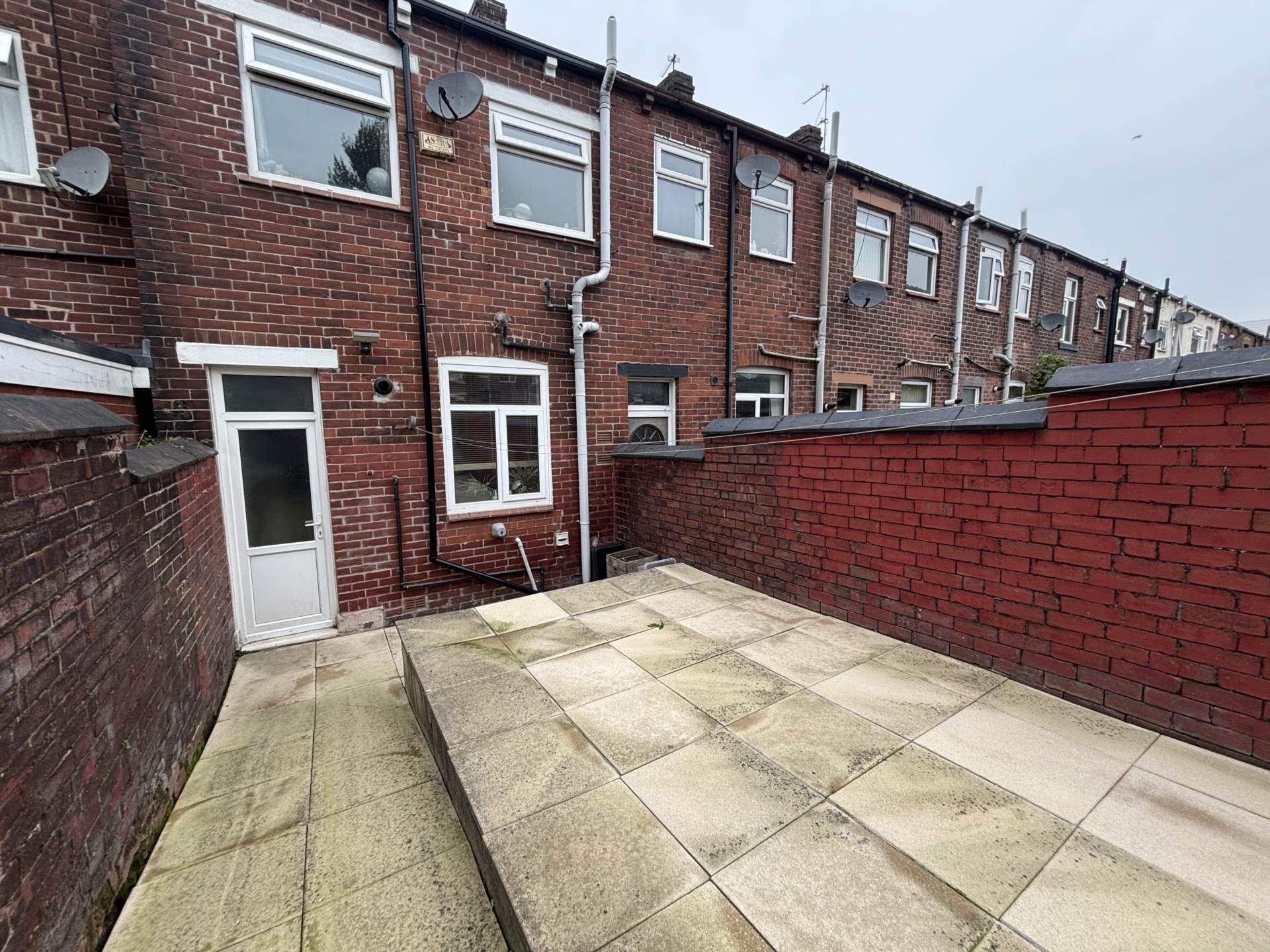 27 Bredbury Street, Oldham, OL9 8QW, Image 17