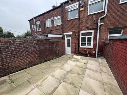 27 Bredbury Street, Oldham, OL9 8QW, Image 18