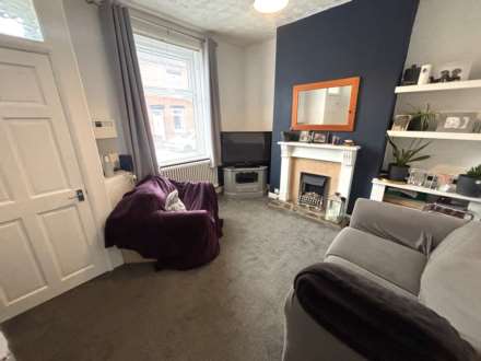 27 Bredbury Street, Oldham, OL9 8QW, Image 3