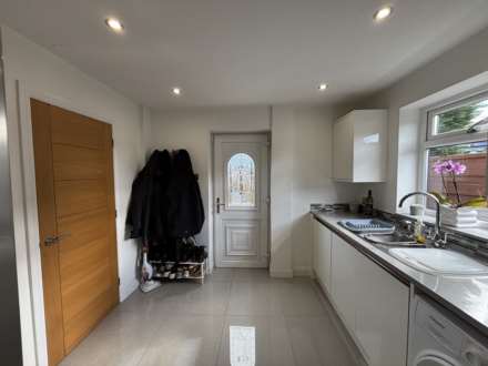2 Elderwood, Chadderton, Oldham, OL9 9TP, Image 14