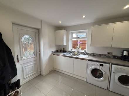 2 Elderwood, Chadderton, Oldham, OL9 9TP, Image 15