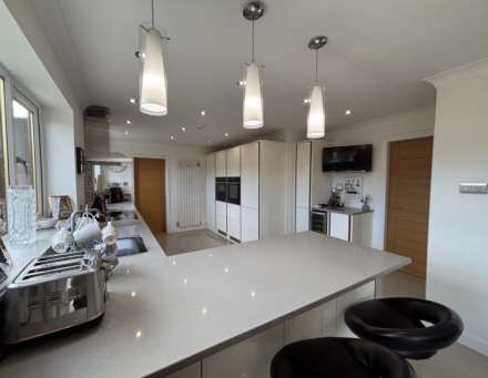 2 Elderwood, Chadderton, Oldham, OL9 9TP, Image 3