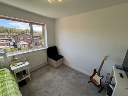 2 Elderwood, Chadderton, Oldham, OL9 9TP, Image 32