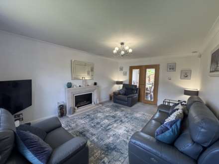 2 Elderwood, Chadderton, Oldham, OL9 9TP, Image 4