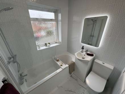 43 Atherley Grove, Chadderton, Image 20