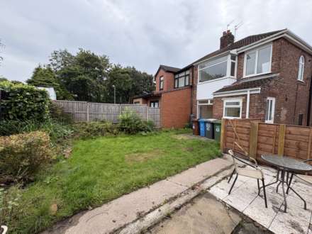 43 Atherley Grove, Chadderton, Image 24