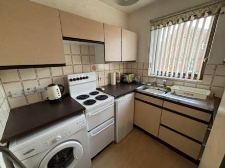 18 Beech Street, Middleton, M24 4AW, Image 4