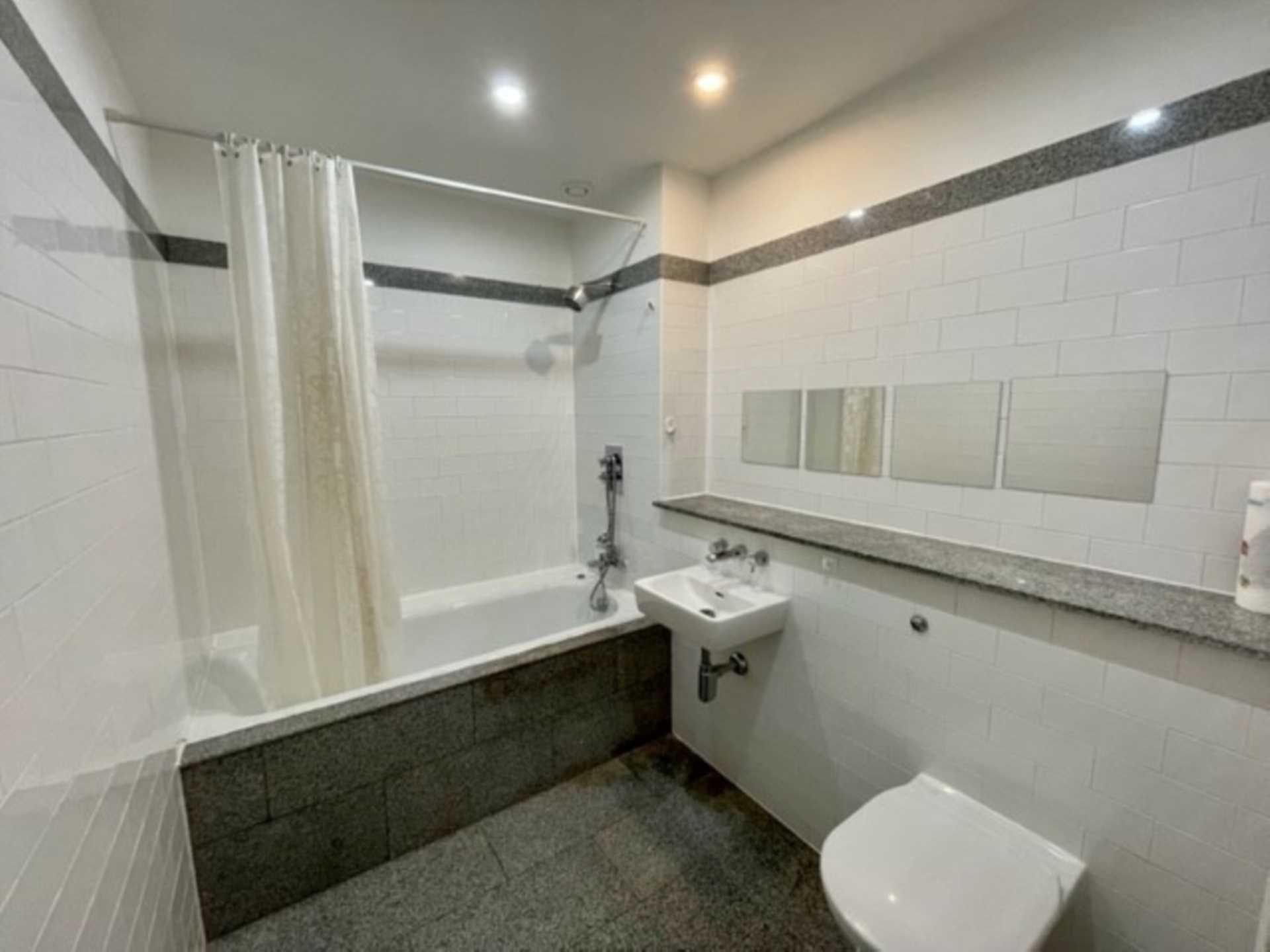 Isaac Way, Eastside Valley, Image 8