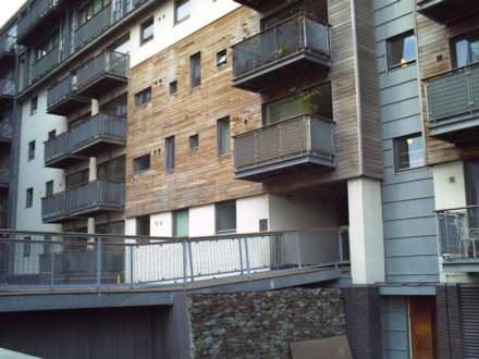 Property For Rent Isaac Way, Manchester
