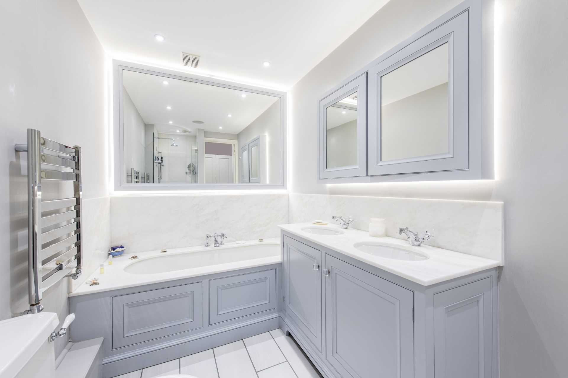 Sloane Court West, Chelsea SW3, Image 4