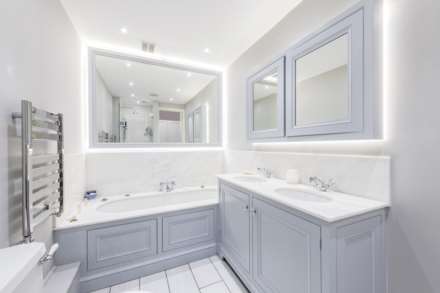 Sloane Court West, Chelsea SW3, Image 4