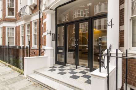 Sloane Court West, Chelsea SW3, Image 5
