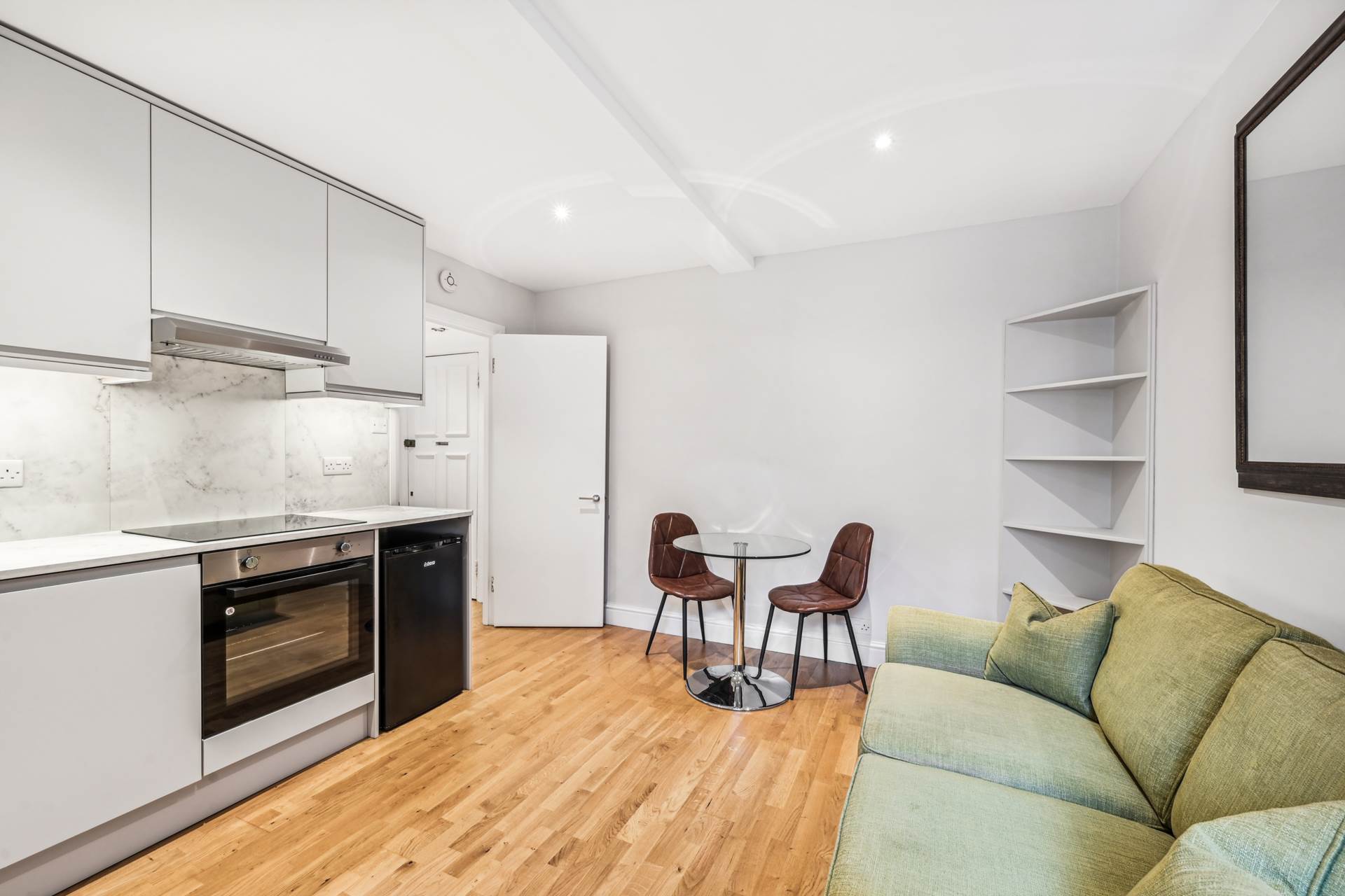 Britten House, Britten Street, SW3, Image 8