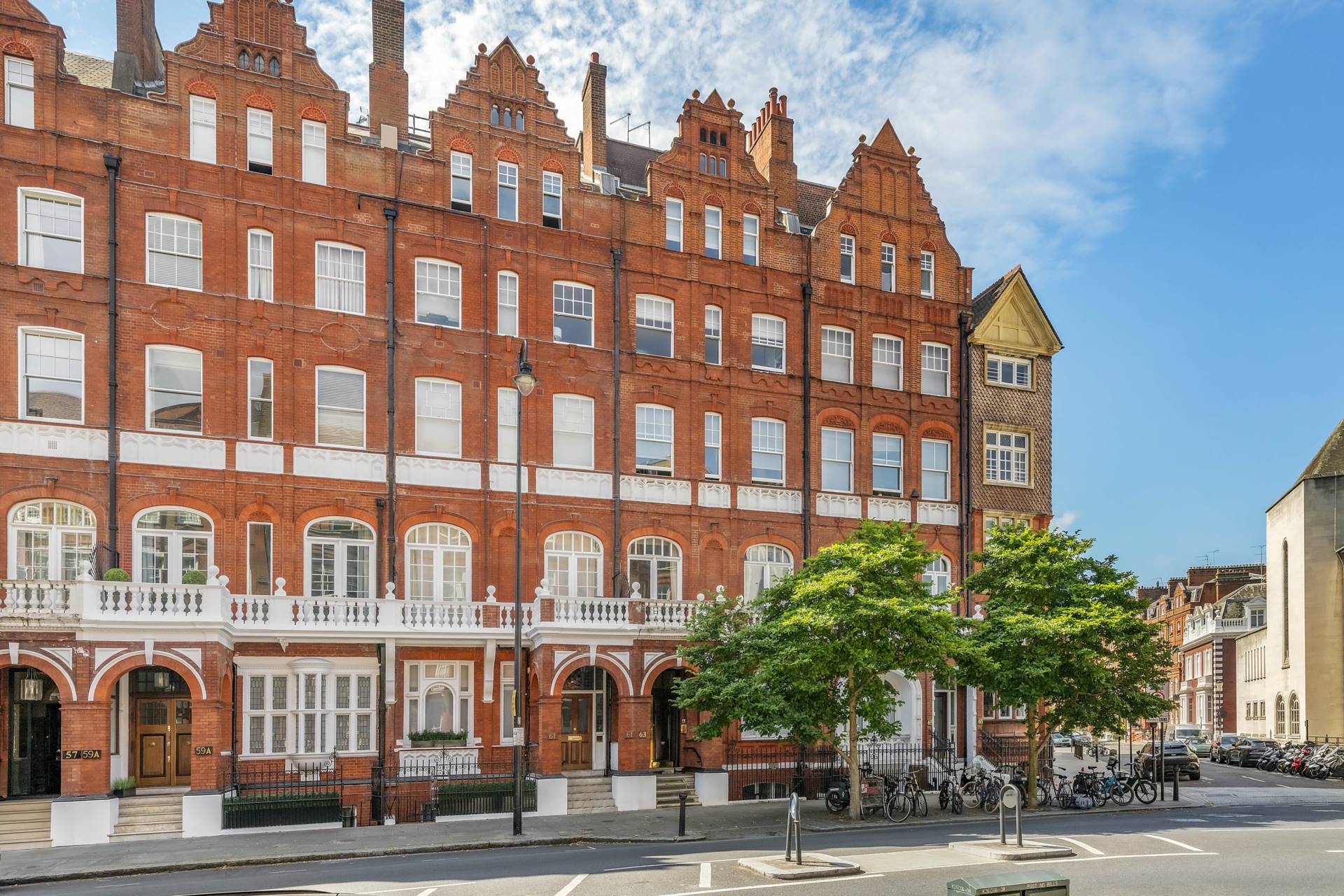 Pont Street, London SW1X, Image 9