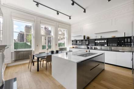 Pont Street, London SW1X, Image 2
