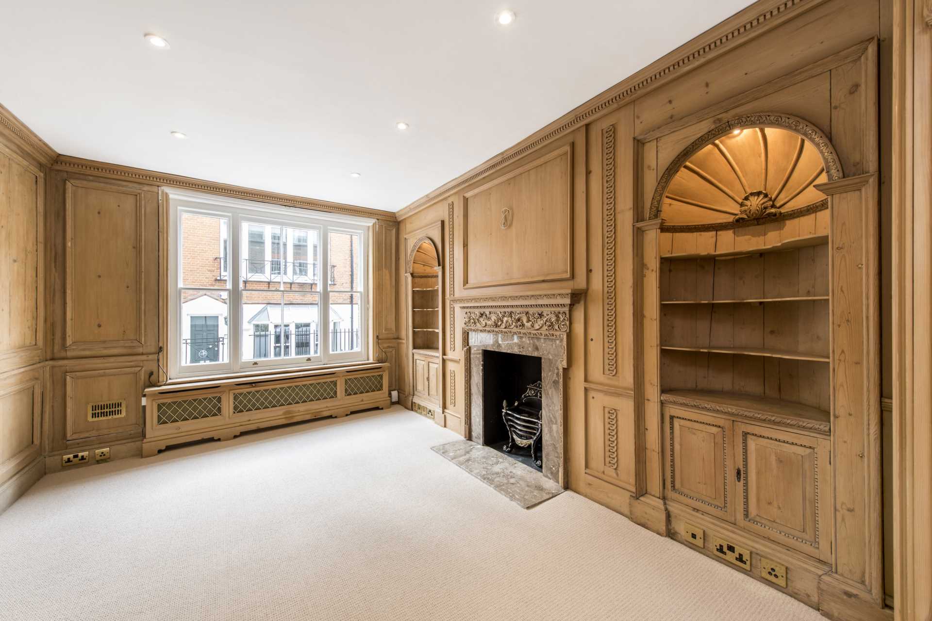 Yeoman's Row, Knightsbridge SW3, Image 12
