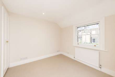 Yeoman's Row, Knightsbridge SW3, Image 11