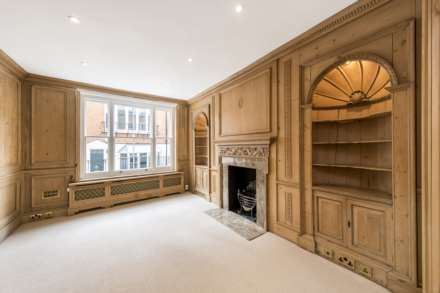 Yeoman's Row, Knightsbridge SW3, Image 12