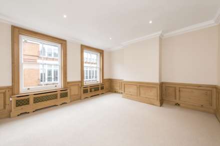 Yeoman's Row, Knightsbridge SW3, Image 3