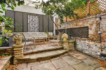 Yeoman's Row, Knightsbridge SW3, Image 14