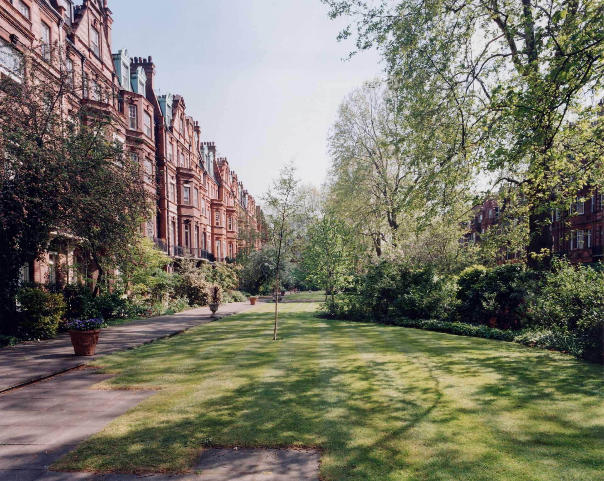 Sloane Gardens, Chelsea SW1W, Image 2