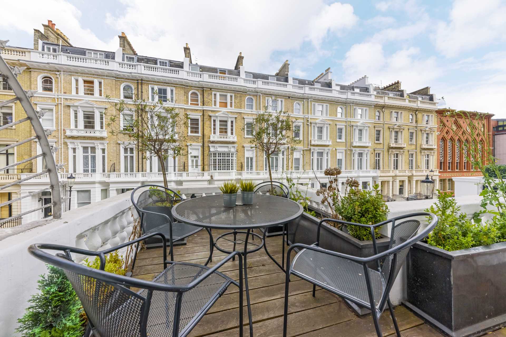 Queensberry Place, South Kensington, SW7, Image 4