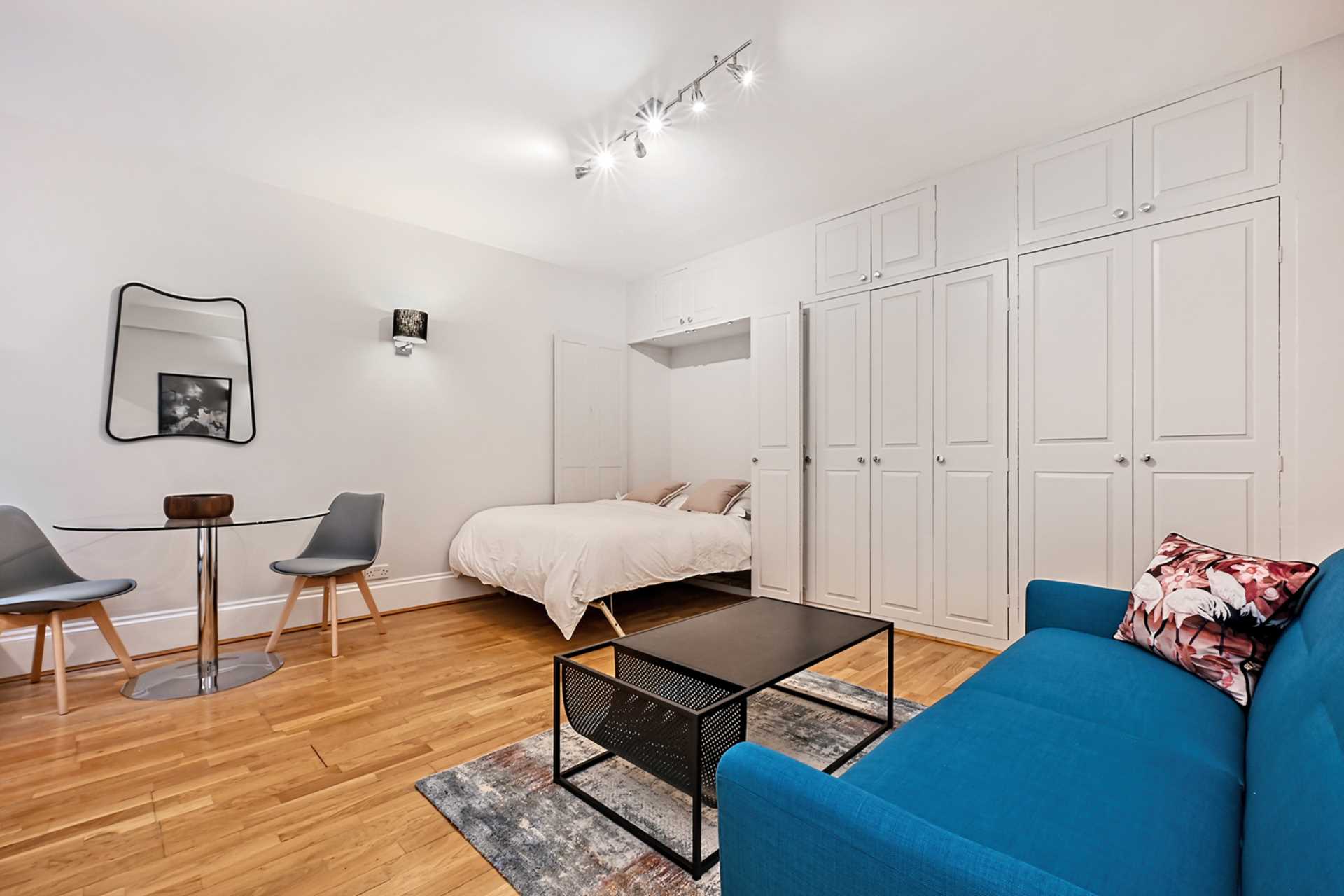 Britten Street, Chelsea SW3, Image 1