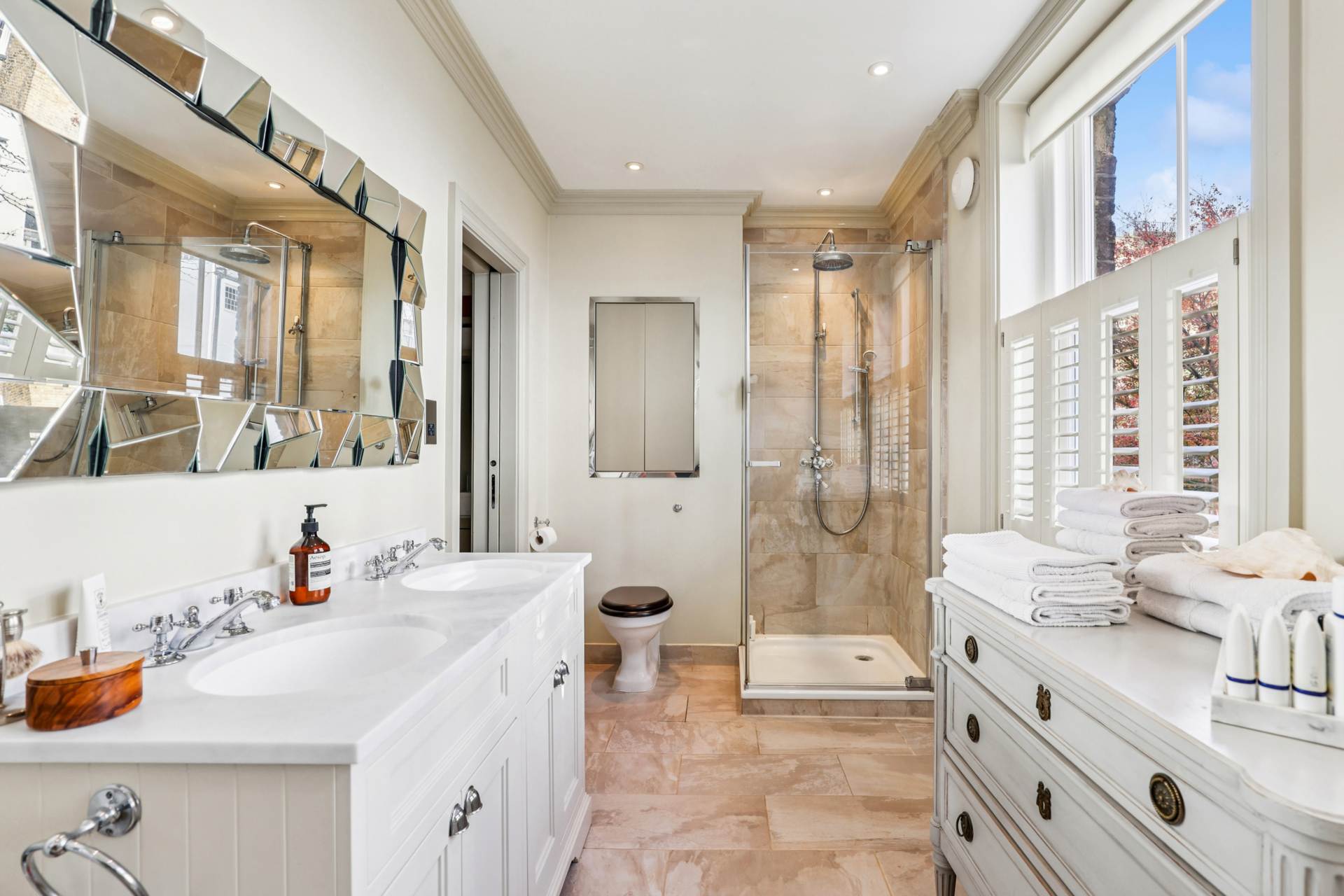 Yeoman's Row, Knightsbridge SW3, Image 13