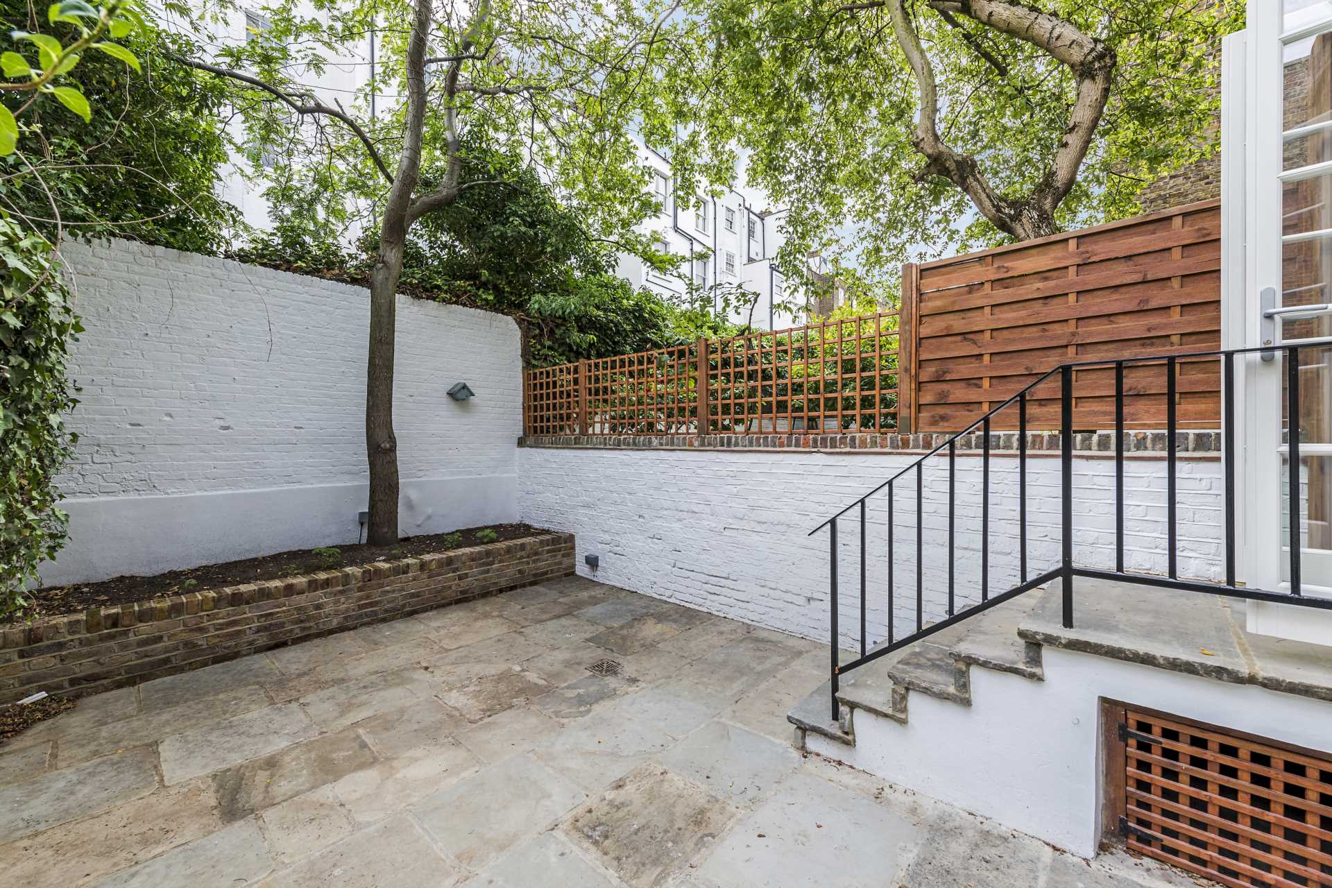 Yeoman's Row, Knightsbridge SW3, Image 19