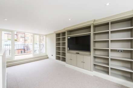 Yeoman's Row, Knightsbridge SW3, Image 3