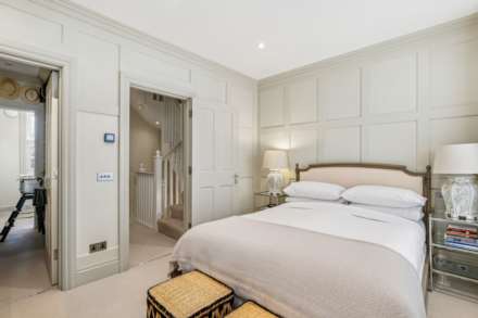 Yeoman's Row, Knightsbridge SW3, Image 6