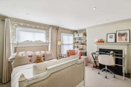 Yeoman's Row, Knightsbridge SW3, Image 7