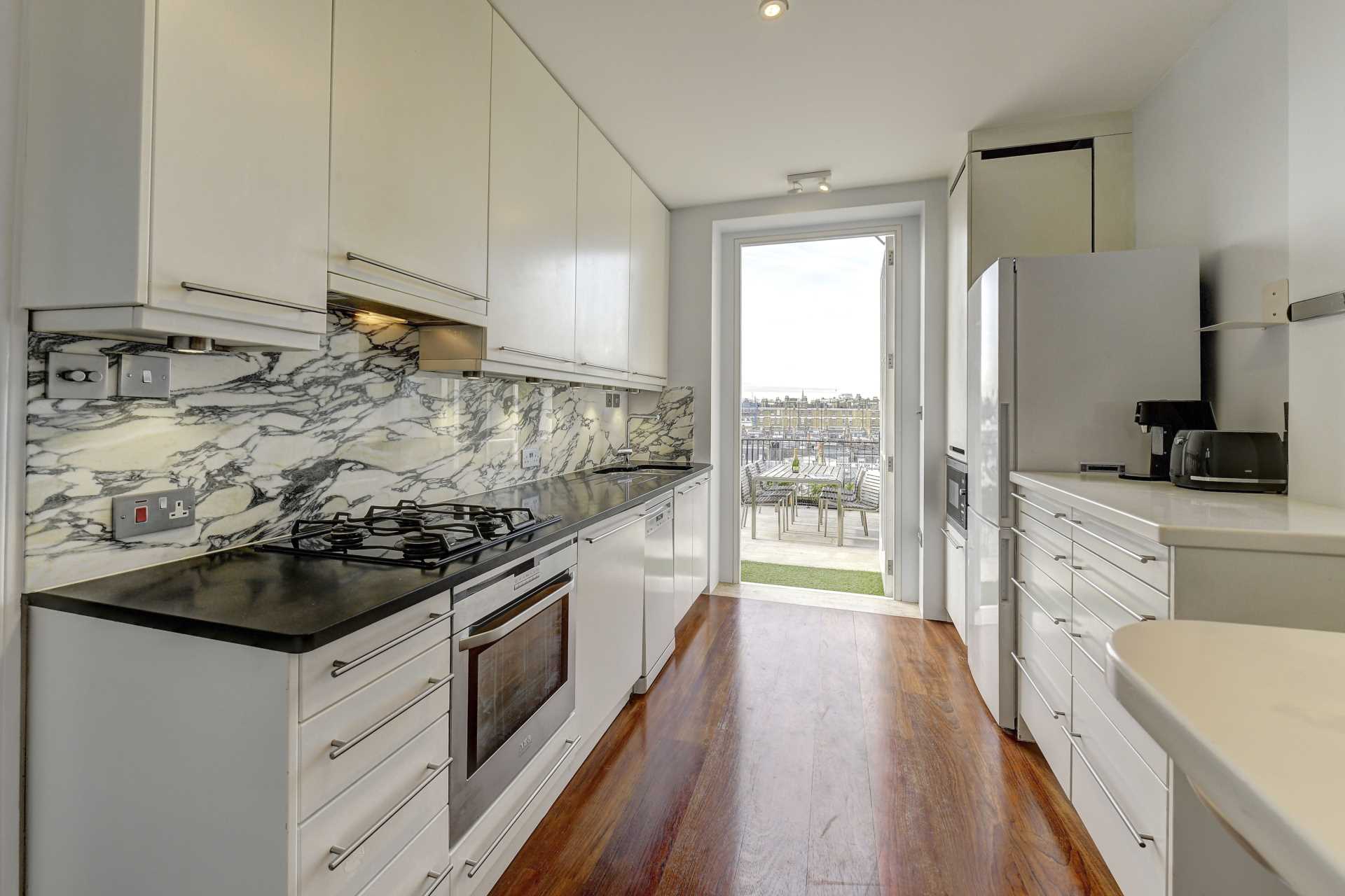 Lennox Gardens, Knightsbridge SW1X, Image 3