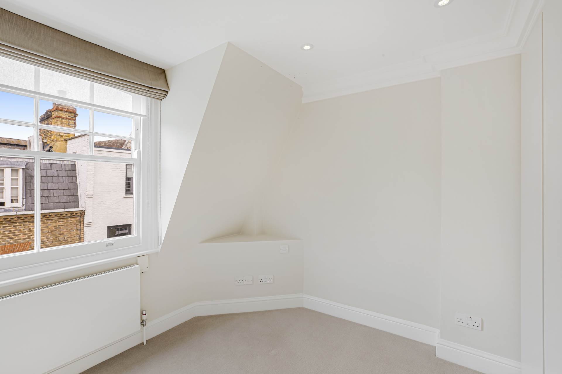 Clabon Mews, London SW1X, Image 10
