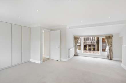 Clabon Mews, London SW1X, Image 3