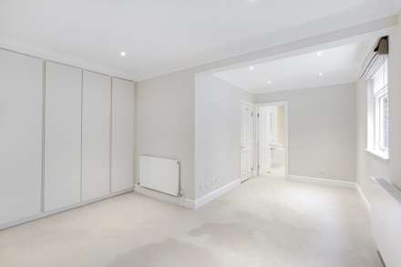 Clabon Mews, London SW1X, Image 7