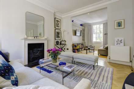 Alexander Place, Knightsbridge SW7, Image 2