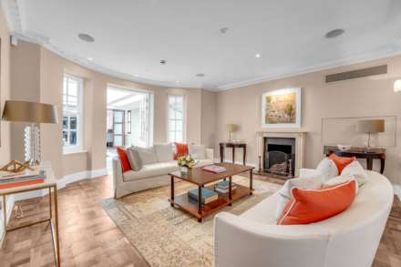 6 Bedroom End Terrace, Chelsea Square, Chelsea, SW3