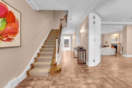 Chelsea Square, Chelsea, SW3, Image 2